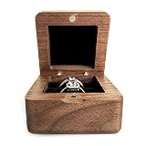 WANLIAN Caja de anillo de compromiso de nuez, caja de almacenamiento de joyería cuadrada de madera maciza, utilizada para propuestas de matrimonio, boda