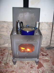 Cómo cocinar en una estufa de leña como lo hizo la abuela una vez