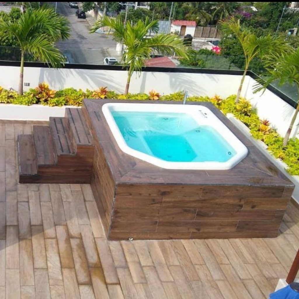 Descubre nuestras 【OFERTAS en Jacuzzis Exteriores】 ¿A qué esperas?