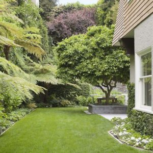 12 consejos para hacer que un pequeño jardín parezca más grande