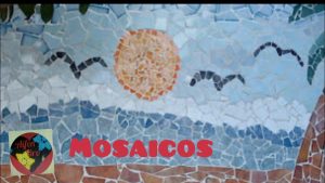 Cómo crear un mosaico en el suelo de la zona exterior